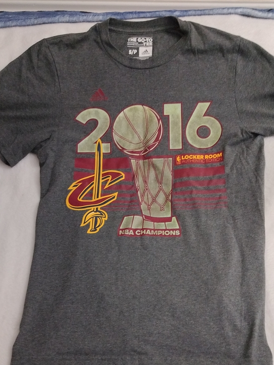 adidas Other - Adidas 2016 Cleveland Cavaliers NBA Champions Locker Room Shirt Men's Small